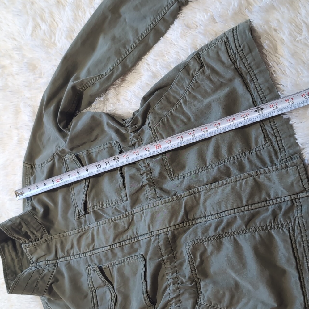 Gap Army Green Garment-Dyed Utility Cargo Jacket Size Small - Picture 14 of 14